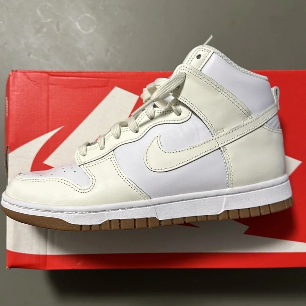 Brand new Nike Dunk Hight White/Salt-Gum Med Brown Women 7.5 Men 6 - Picture 3 of 6